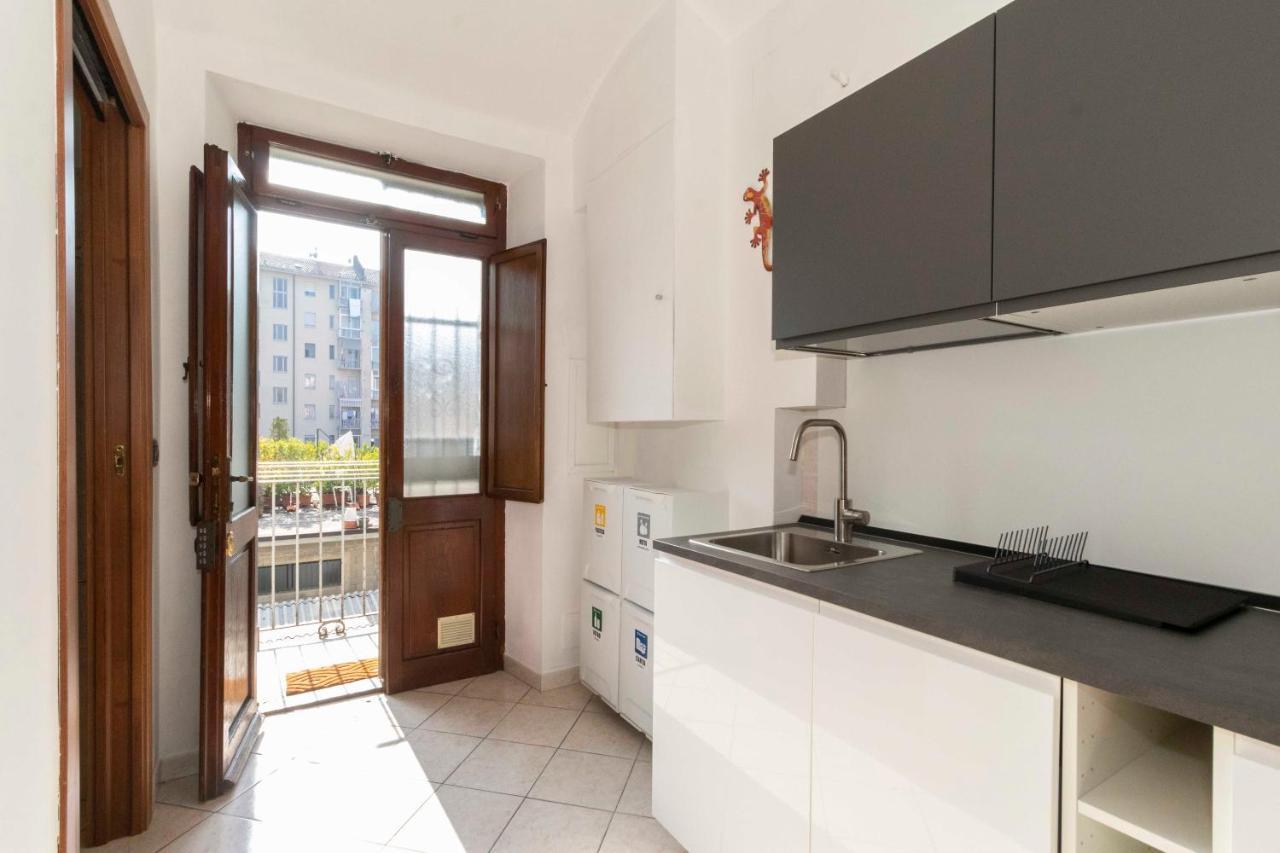 Appartement Colourful Flat San Donato à Turin Extérieur photo