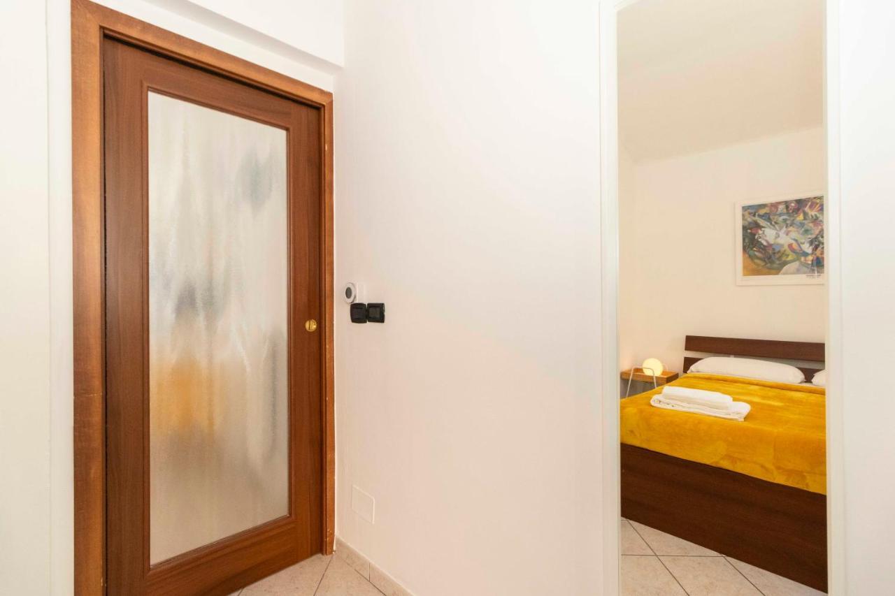 Appartement Colourful Flat San Donato à Turin Extérieur photo